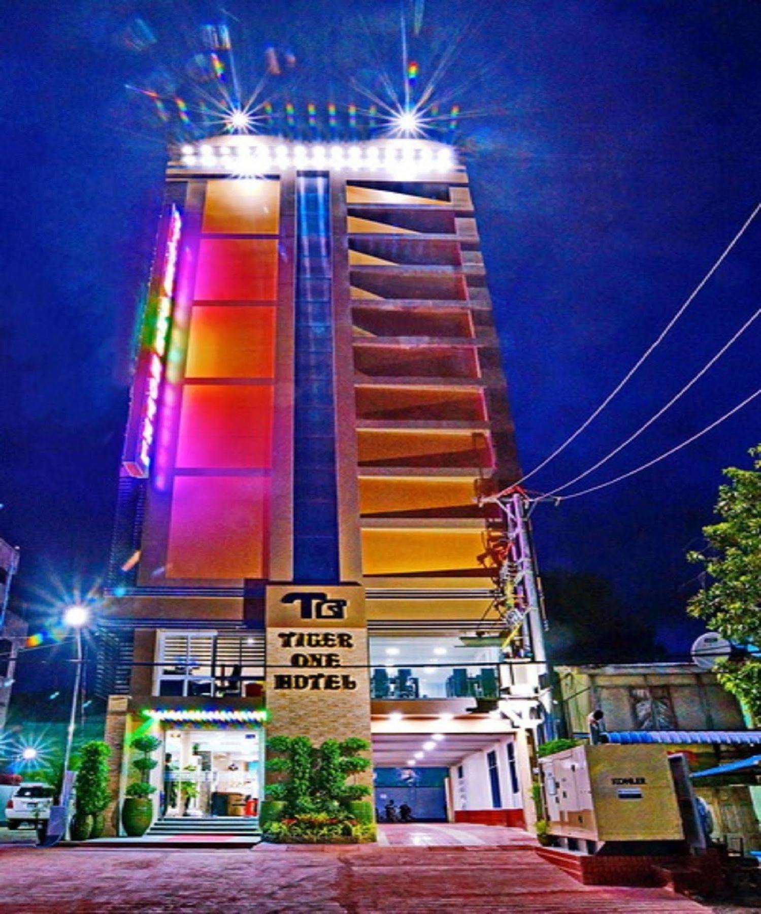 Tiger One Hotel Mandalay Exterior photo
